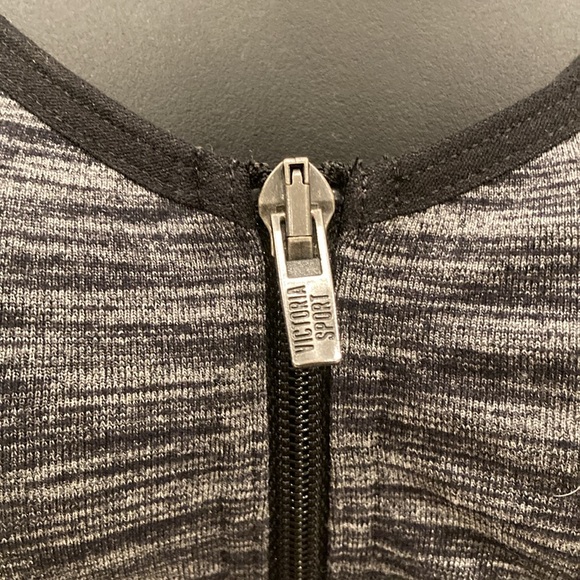 Knockout by Victoria’s Secret sports bra - Picture 4 of 4